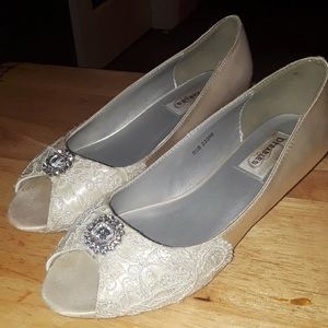 Dyeables White low wedge heels